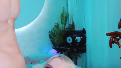 Lina and Den online show from 10/25/25, 10:34