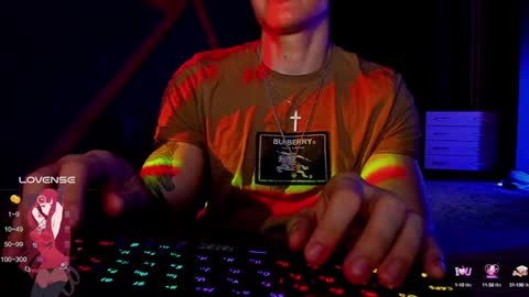 Snapshot of rodarri chatting on 01/20/25, 10:04 MY NAME CAN SEE ALL MY CUM VIDEO BUY FAN SUB. online show from 01/20/25, 10:04