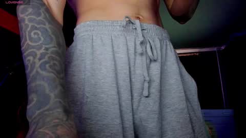 Snapshot of rodarri chatting on 09/24/25, 04:27 MY NAME CAN SEE ALL MY CUM VIDEO BUY FAN SUB. online show from 09/24/25, 04:27