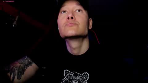 Snapshot of rodarri chatting on 10/15/25, 01:28 MY NAME CAN SEE ALL MY CUM VIDEO BUY FAN SUB. online show from 10/15/25, 01:28