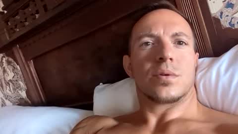 rokco_ online show from 03/08/25, 05:11