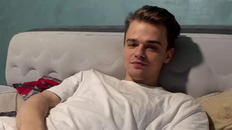 taylor fox online show from 11/15/25, 05:09