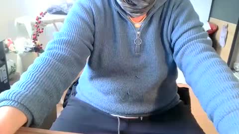 rolandloser1000 online show from 02/05/25, 08:54