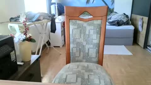 rolandloser1000 online show from 02/18/25, 09:54