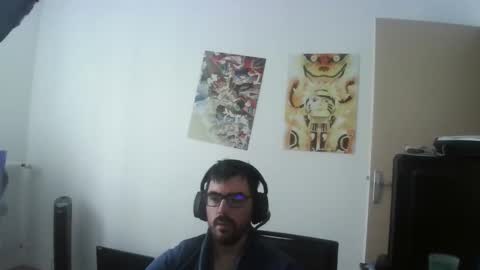 Snapshot of romainb72 chatting on 09/11/25, 08:14 romainb72 online show from 09/11/25, 08:14