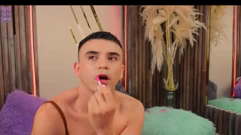   online show from 11/25/25, 02:50