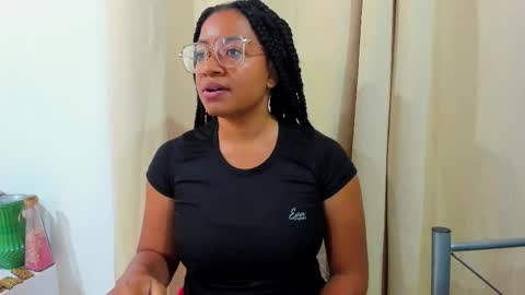 Is A Belle online show from 10/27/25, 09:08