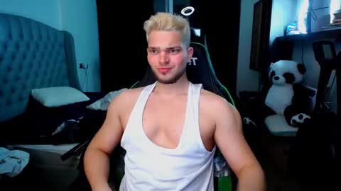 romantic_twunk online show from 11/01/25, 04:20