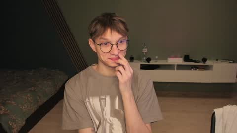 Romeo online show from 12/18/24, 10:24