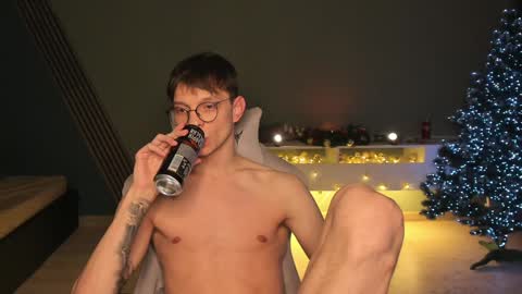 Romeo online show from 12/28/24, 02:11