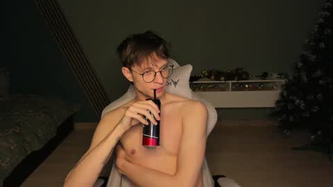 Romeo online show from 01/06/25, 10:13