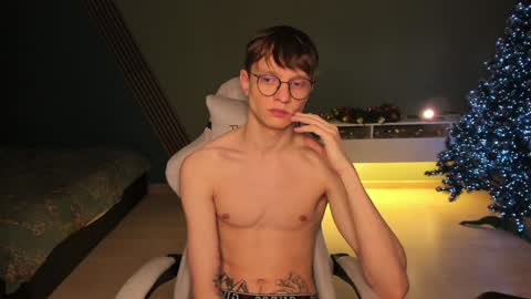 Romeo online show from 01/10/25, 04:54