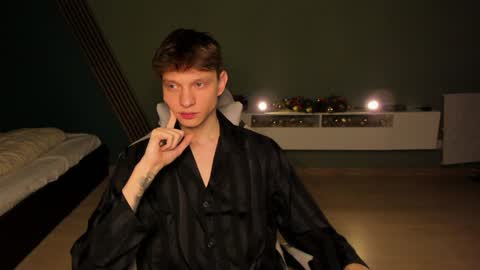 Romeo online show from 01/11/25, 06:14