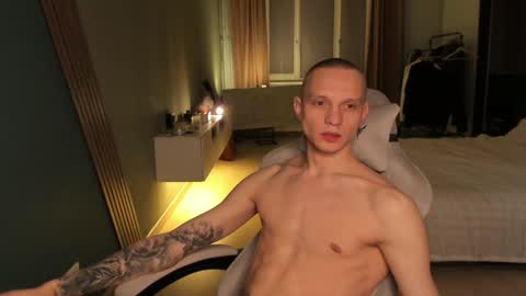 Romeo online show from 01/18/25, 09:13