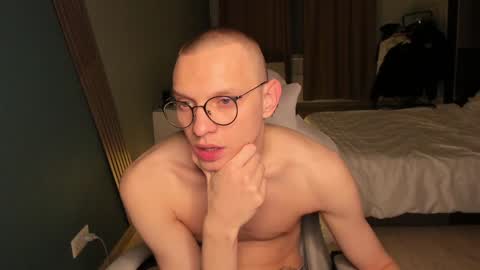 Romeo online show from 01/19/25, 10:39