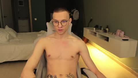 Romeo online show from 02/08/25, 05:08