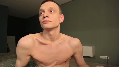 Romeo online show from 03/06/25, 09:42