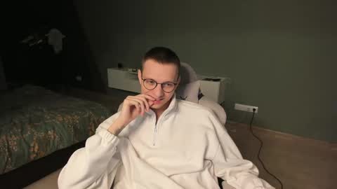 Romeo online show from 03/12/25, 04:41