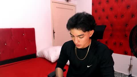 Romeo online show from 11/18/25, 07:18