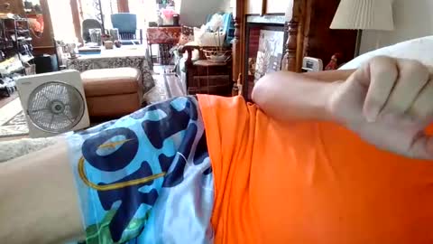 Snapshot of romeomustcum2016 chatting on 02/19/25, 08:01 Trinked online show from 02/19/25, 08:01