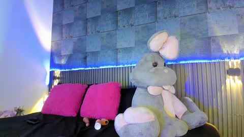 Snapshot of rominnakonde chatting on 01/13/25, 01:23 Rominna online show from 01/13/25, 01:23