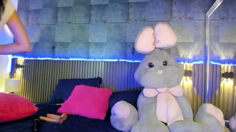 Snapshot of rominnakonde chatting on 01/13/25, 07:21 Rominna online show from 01/13/25, 07:21