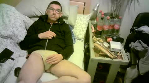 Snapshot of romson998181 chatting on 03/12/25, 08:20 romson998181 online show from 03/12/25, 08:20