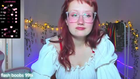 Snapshot of roniya_v chatting on 03/08/25, 11:48 Spicy lady Kristy online show from 03/08/25, 11:48