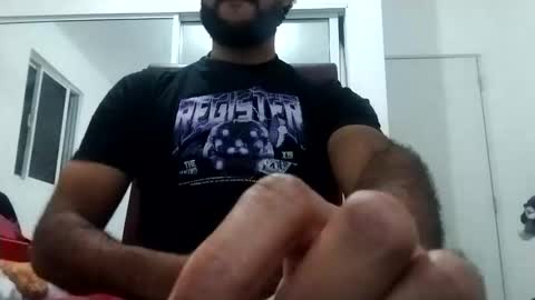 Snapshot of ronreal07 chatting on 11/26/25, 02:01 ronreal07 online show from 11/26/25, 02:01