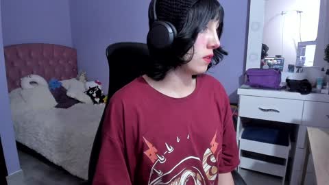 Twelve 3 Inst Twelve 312002 Twitter Room312 2002 online show from 12/13/24, 01:59