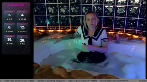 Snapshot of ropekittenn chatting on 12/21/24, 08:10 Ropekittenn online show from 12/21/24, 08:10