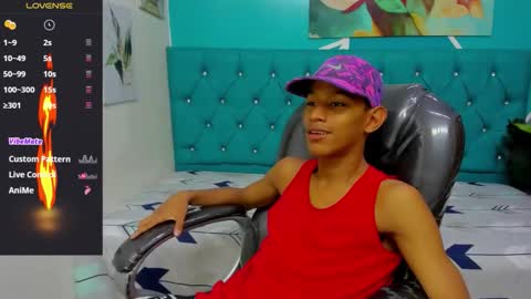 RORY CASTRO online show from 11/04/25, 10:31