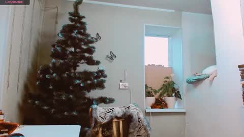 Snapshot of rosa843850 chatting on 12/25/24, 01:30 rosa843850 online show from 12/25/24, 01:30