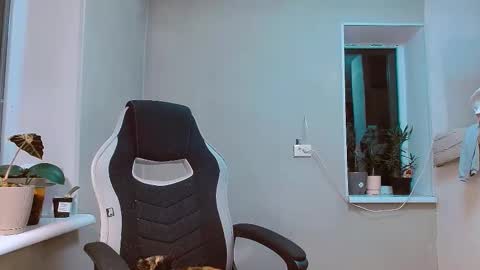 Snapshot of rosa843850 chatting on 11/09/25, 05:44 rosa843850 online show from 11/09/25, 05:44