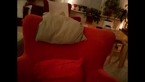 Snapshot of rosa_teevee chatting on 12/19/24, 08:02 Tina online show from 12/19/24, 08:02