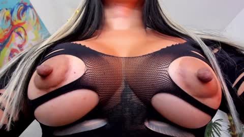 Snapshot of rosalia_04 chatting on 01/09/25, 10:09 ROSALIA insta rosalia 10hoot online show from 01/09/25, 10:09