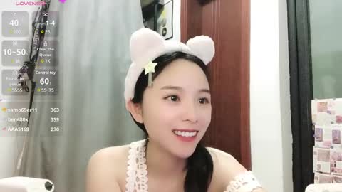 Snapshot of rose6688 chatting on 02/15/25, 11:50 rose online show from 02/15/25, 11:50