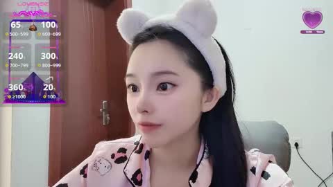 Snapshot of rose6688 chatting on 09/28/25, 02:28 rose online show from 09/28/25, 02:28
