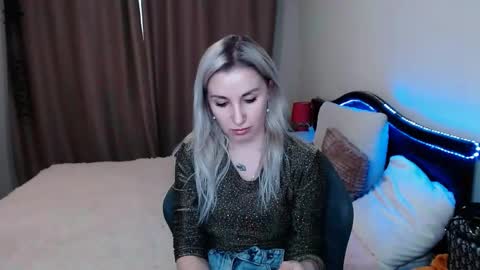 Snapshot of rose__shine chatting on 12/25/24, 11:54 rose shine online show from 12/25/24, 11:54