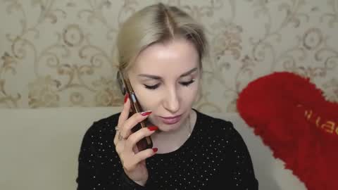 Snapshot of rose__shine chatting on 01/05/25, 11:04 rose shine online show from 01/05/25, 11:04