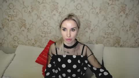 Snapshot of rose__shine chatting on 01/08/25, 10:26 rose shine online show from 01/08/25, 10:26