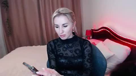 Snapshot of rose__shine chatting on 02/01/25, 10:05 rose shine online show from 02/01/25, 10:05