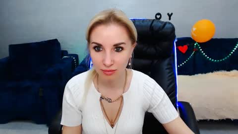 Snapshot of rose__shine chatting on 03/06/25, 10:30 rose shine online show from 03/06/25, 10:30