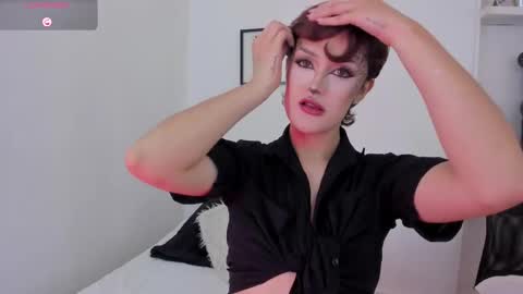 Snapshot of rose_blossom__ chatting on 10/30/25, 11:38 Rose online show from 10/30/25, 11:38