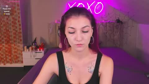 Kimberlly online show from 10/31/25, 12:00