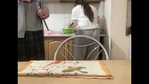 Rose and the Collector online show from 10/12/25, 11:42