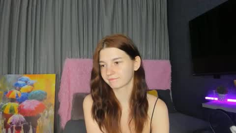Snapshot of roseblanche2k chatting on 10/12/25, 10:09 Florin online show from 10/12/25, 10:09