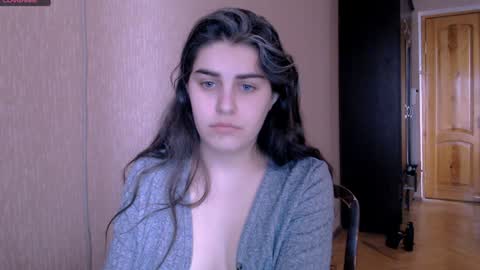 Snapshot of roselina_ chatting on 01/07/25, 11:26 Rose online show from 01/07/25, 11:26