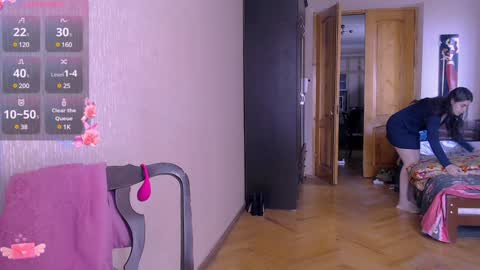 Snapshot of roselina_ chatting on 01/12/25, 09:08 Rose online show from 01/12/25, 09:08