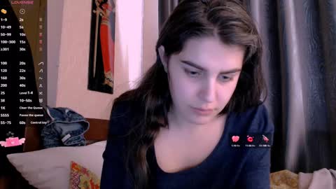 Snapshot of roselina_ chatting on 02/13/25, 12:11 Rose online show from 02/13/25, 12:11